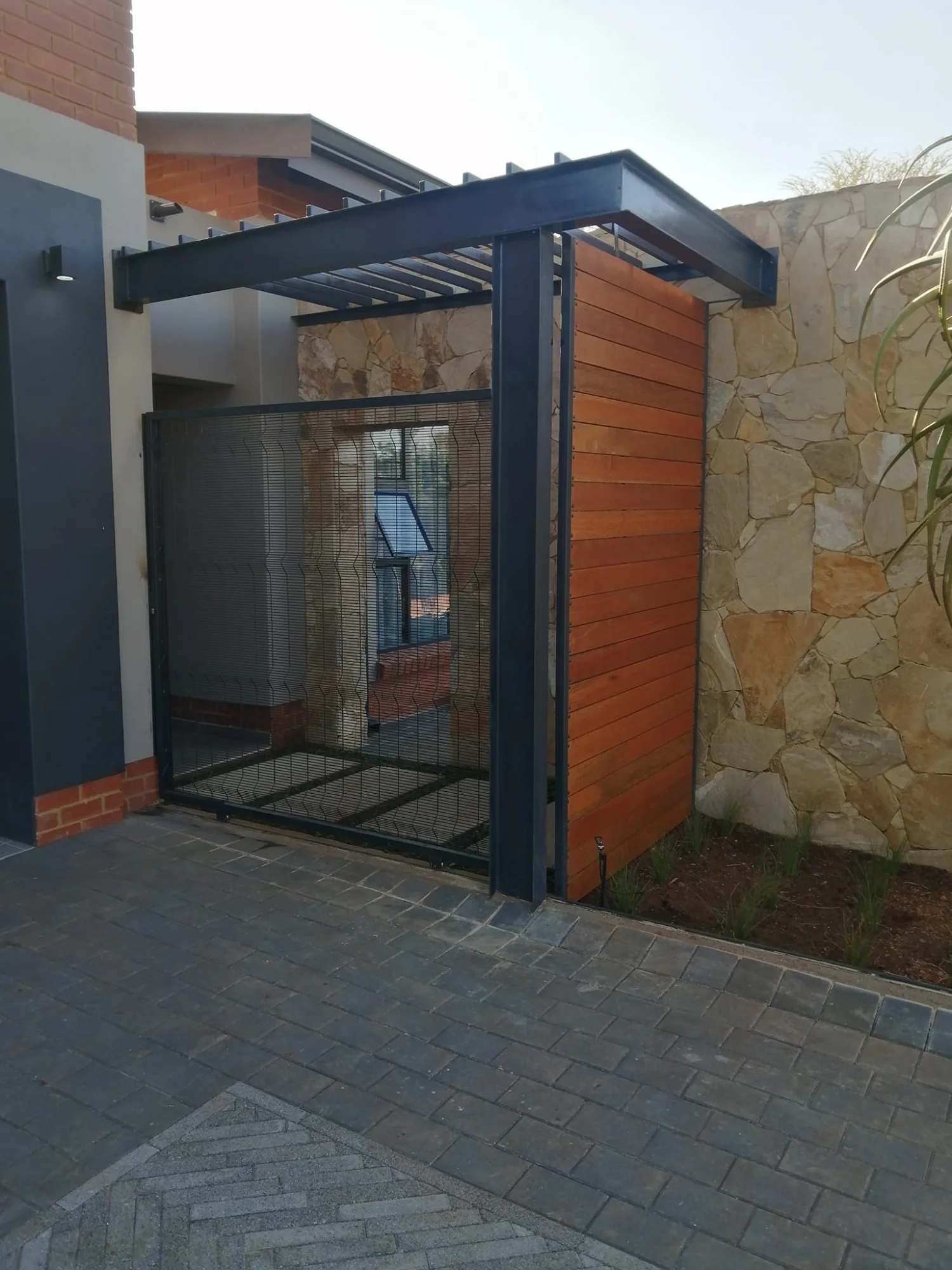 Custom Security Gates for Residential & Commercial Properties